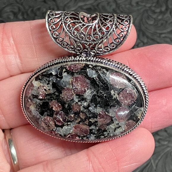 Eudialyte Stone Crystal Jewelry Pendant - Picture 7 of 8